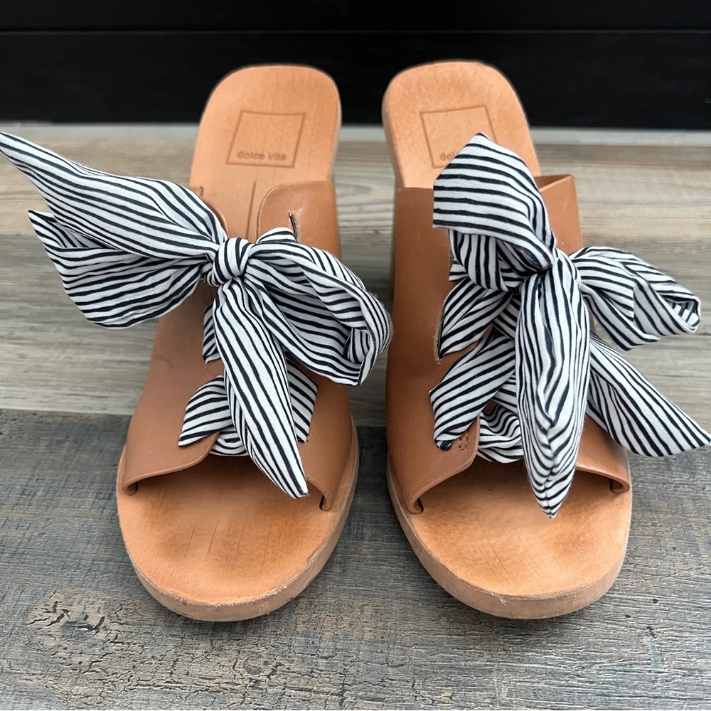 Dolce Vita tan leather sandals platform pinstriped - Picture 7 of 9